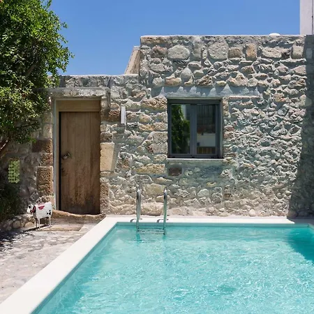 Muazzo Creta Stone House, Nature Escape With Pool, By Thinkvilla Pigi (Crete)