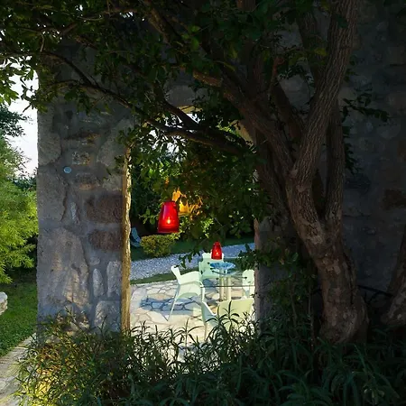 Muazzo Creta Stone House, Nature Escape With Pool, By Thinkvilla Pigi (Crete)