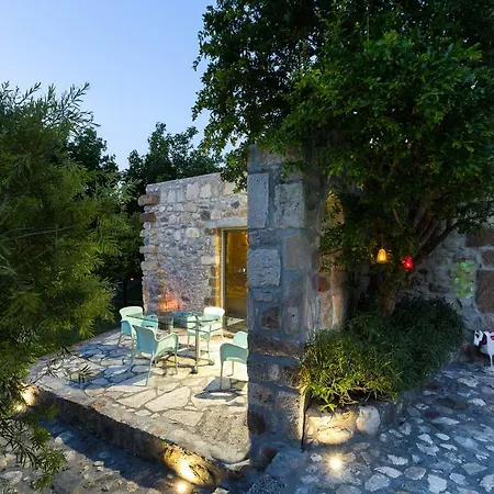 Muazzo Creta Stone House, Nature Escape With Pool, By Thinkvilla Pigi (Crete)
